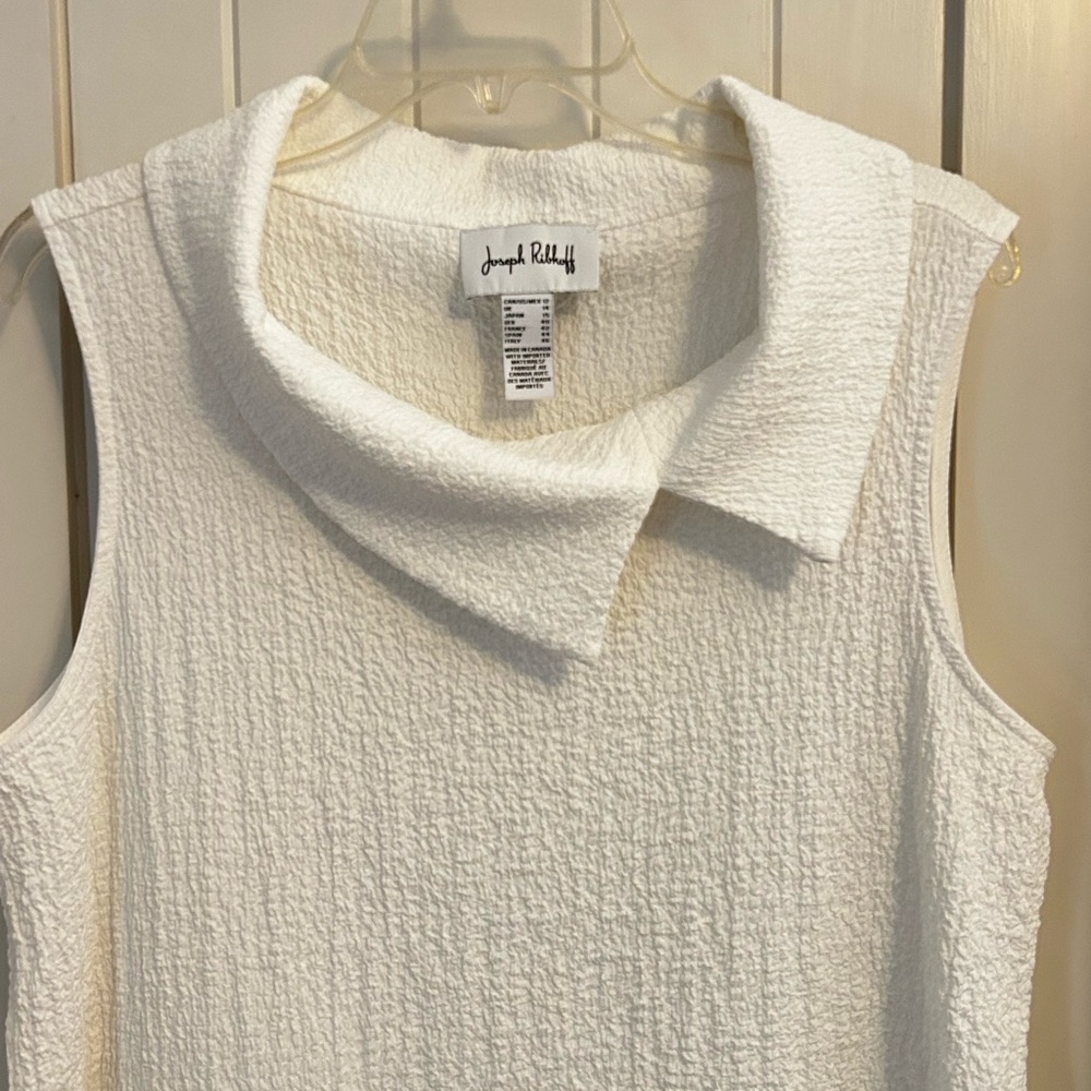 Joseph Ribkoff Cream Textured Sleeveless Top with Zip Pocket Size 12 - Picture 3 of 8